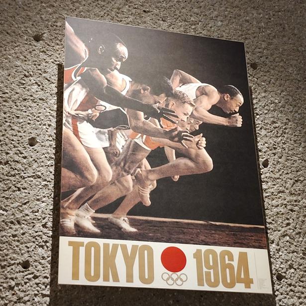 1964年東京オリンピックポスターを覚えている人もいるだろう