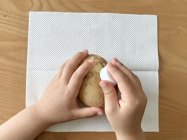 刃物を使わずお手伝いできる！（▶次の裏ワザは？） 撮影／さわ子