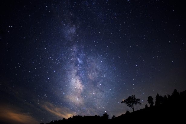 昼神温泉と日本一の星空で知られる長野県南端の山あいの村・阿智村
