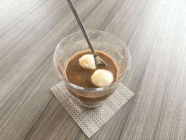 アイスコーヒーに入れるとカフェオレに（▶次へ） 撮影／なゆこ
