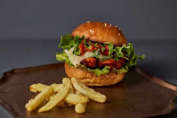 チキンティカバーガー(1800円)