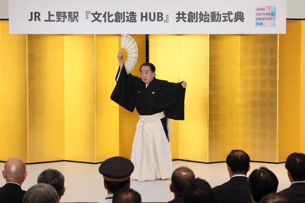 中村鴈治郎さんによる舞踊「七福神」も披露された
