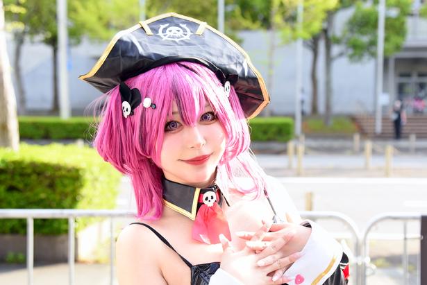 「勝利の女神：NIKKE」マストに扮したまきほさん