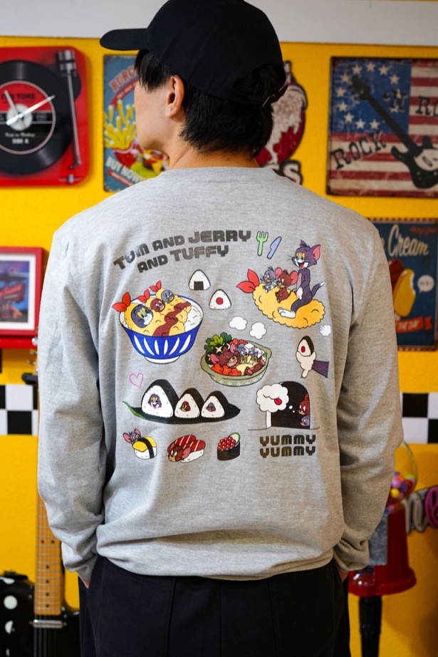 限定アパレル 長袖Tシャツ(M・L・XL各6380円) TOM AND JERRY and all related characters and elements (C) & (TM) Turner Entertainment Co. (s26)
