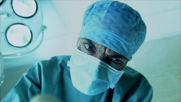 【写真を見る】あのカルト作など『〇〇人間』映画こんなにあるぞ！(『ムカデ人間 4K』)