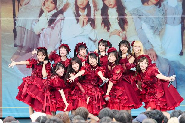 12th両A面シングル「愛くださいませ/ここでファーストキッス」発売記念スペシャルリリースイベントを幕張で行った≠ME