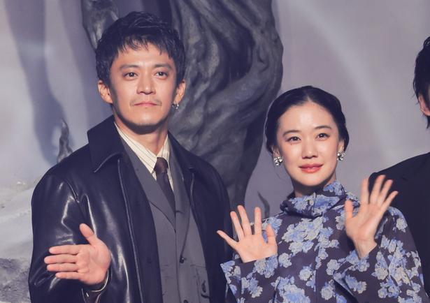 小栗旬、蒼井優