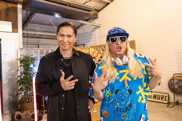 TRFのSAMとDJ KOOがゲストとして登場