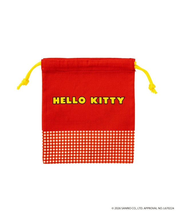ポーチの裏には「HELLO KITTY」のロゴをレイアウト (C)2026 SANRIO CO., LTD. APPROVAL No.L670224