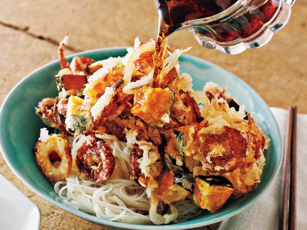 ちくわのかき揚げぶっかけそうめん レシピ考案／堤人美　撮影／高杉純