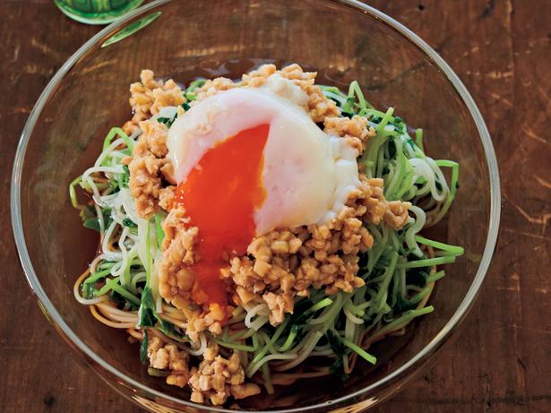 温玉納豆ぶっかけ麺 レシピ考案／堤人美　撮影／豊田朋子