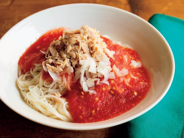 トマトだれぶっかけそうめん レシピ考案／近藤幸子　撮影／澤木央子