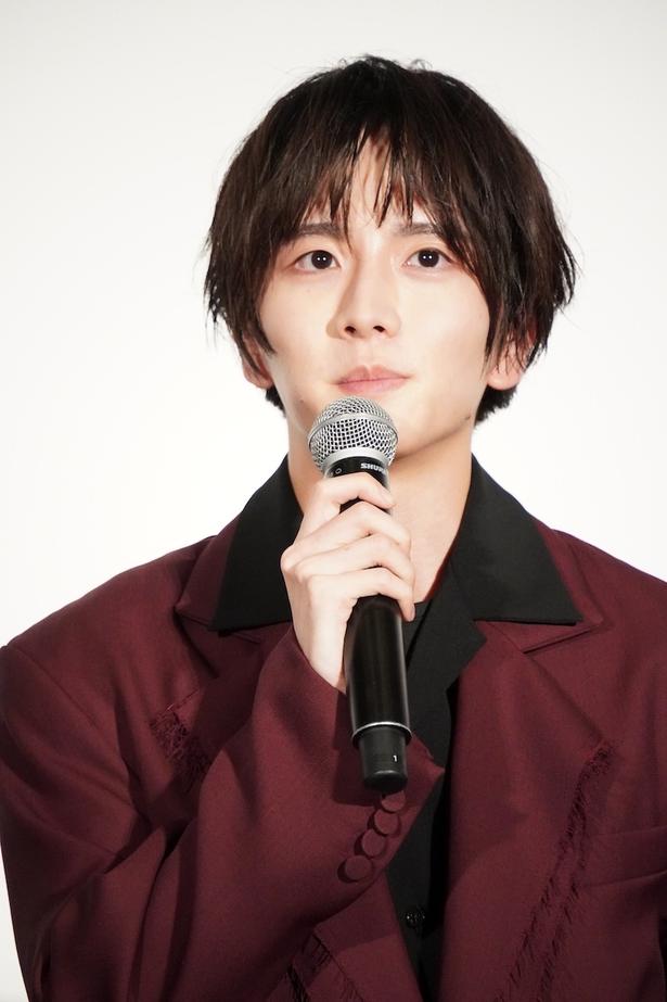 墓地への肝試しを提案した大学生、翔太を演じた板垣李光人