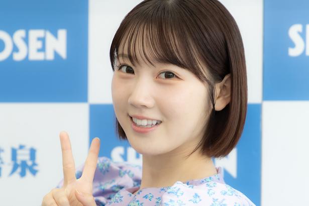 STU48、甲斐心愛が2nd写真集の発売記念イベントを開催