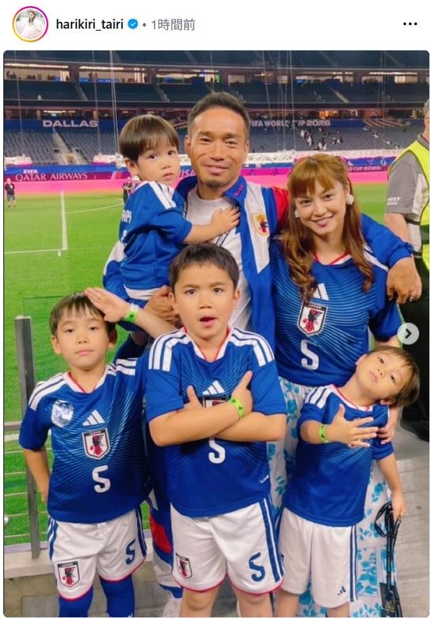 【写真】平愛梨&長友佑都ら、W杯での家族写真を公開
