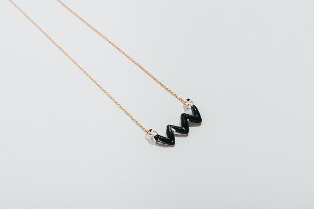 「ネックレス zig zag HARIO Lampwork Factory」(1万1550円)