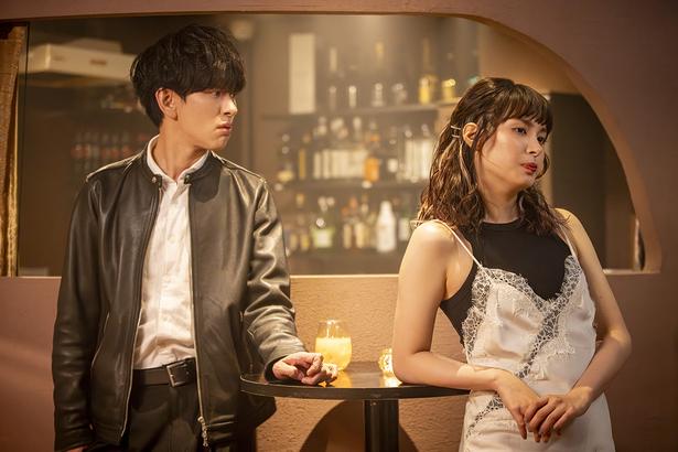 「今夜もシリアルキラーと待ち合わせ」第2話より