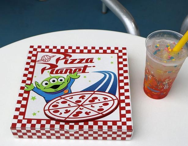 【写真】リトル・グリーン・メンが大きくデザインされたパッケージがかわいい！