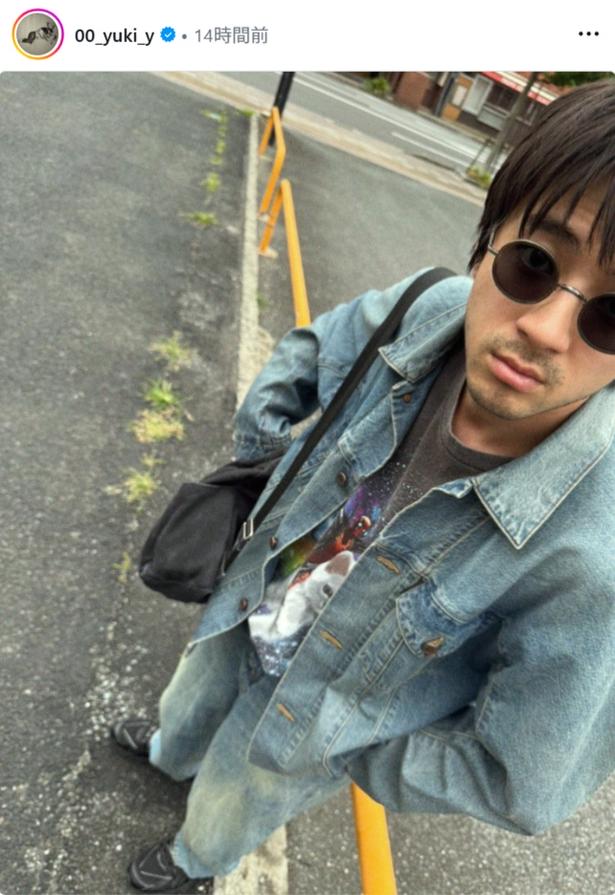 【写真】山田裕貴、上からアングルのショット