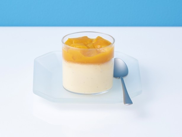 マンゴージュレをのせた「Mr. CHEESECAKE Petit Classic with Mango」(1個 945円)