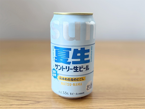  「サントリー生ビール〈夏生〉」は、猛暑に特化した爽やかな香り立ちと"スムースなのど通り"が特長