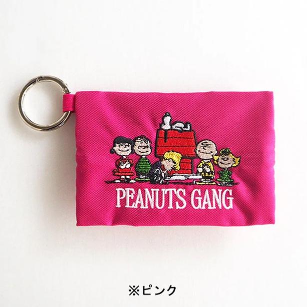 「マルチケース(ピンク/ピーナッツ・ギャング)」(2530円)