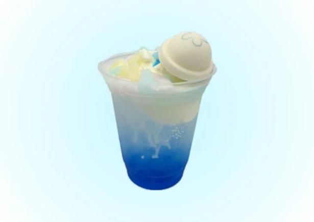 「しゅわしゅわクラゲのソーダフロート」(880円)