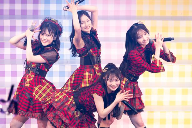 AKB48 19期昇格コンサート　生写真　限定　コンプ　伊藤百花 AKB48伊藤百花「未来に向かって頑張っていこうね！」19期生の新たな