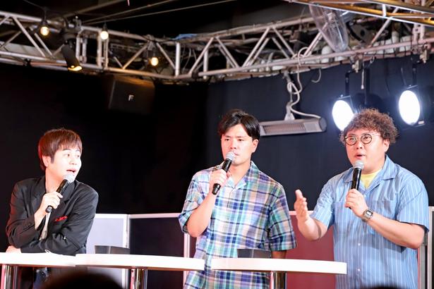 中谷さん(写真右)は自作の漫画が「週刊少年サンデー」で受賞したエピソードを披露
