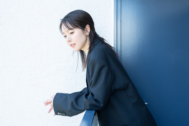 【写真】映画『チルド』で新人アルバイトの小河を演じた唐田えりかさん