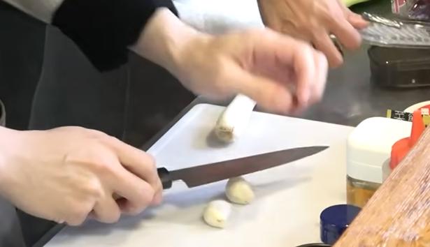にんにくは2かけ トゥンクックチャンネルより