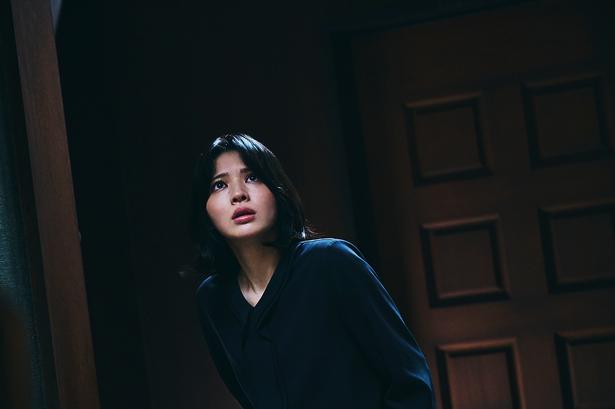 【写真を見る】鎮西寿々歌、単独初主演にしてホラー初挑戦となる映画『だぁれかさんとアソぼ？』