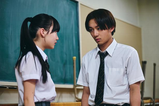 菜々美役の星乃あんな(左)と丈太郎役の大西利空(右)