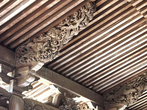 瑞泉寺太子堂にある必見の手挟彫刻の龍と鳳凰