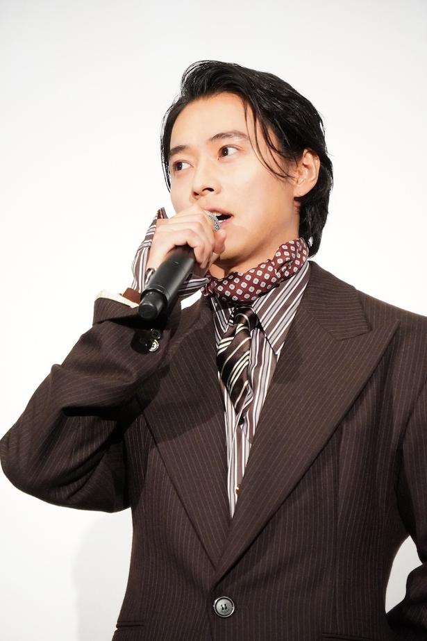 信（しん）役の山崎賢人