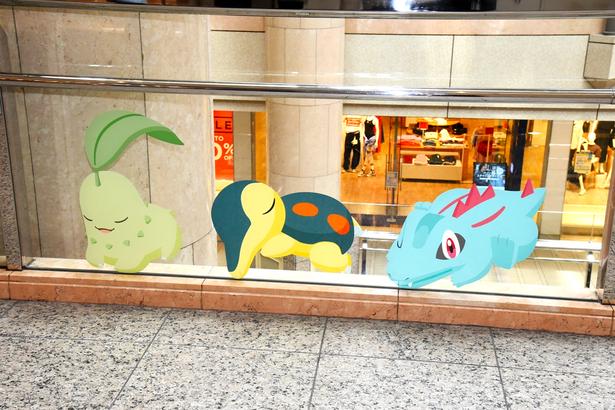 ヒノアラシ、ワニノコ、チコリータの眠っている姿 (C)Pokémon/Nintendo/Creatures/GAME FREAK　Pokémon Sleep is developed by SELECT BUTTON inc.　ポケットモンスター・ポケモン・Pokémonは任天堂・クリーチャーズ・ゲームフリークの商標です。　撮影：ソムタム田井