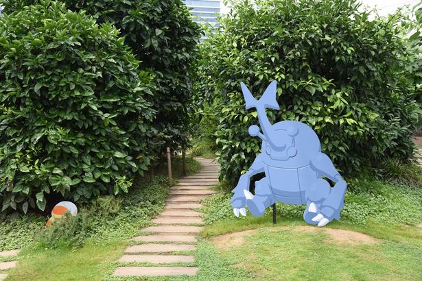 ヘラクロスとアゴジムシの眠っている姿 (C)Pokémon/Nintendo/Creatures/GAME FREAK　Pokémon Sleep is developed by SELECT BUTTON inc.　ポケットモンスター・ポケモン・Pokémonは任天堂・クリーチャーズ・ゲームフリークの商標です。　撮影：ソムタム田井