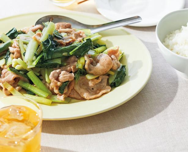 豚肉と小松菜のうま酢炒め レシピ考案／髙山かづえ　撮影／邑口京一郎