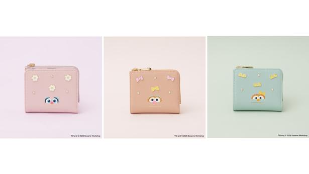 アビー、ゾーイ、ロジータの折財布。ミニバッグにも入るサイズ感が魅力