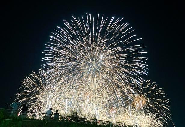 「いたばし花火大会」の目玉は大迫力の「尺五寸玉(15号玉)」!