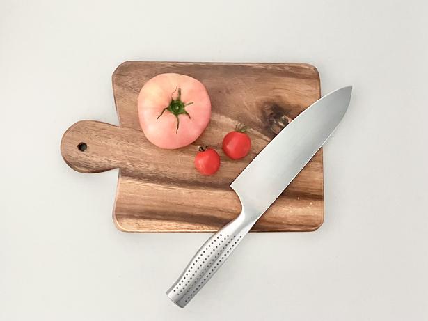 特別な道具は必要なし！（▶大玉トマトの切り方を見る） 撮影／さわ子