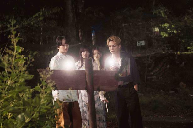 背筋のホラー小説を映画化した『口に関するアンケート』(公開中)