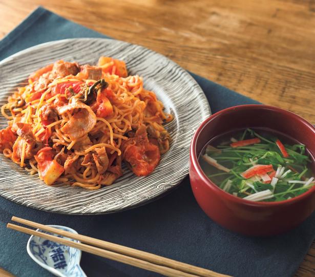 キャベツ代わりのキムチで味つけも兼ねて レシピ考案／牛尾理恵　撮影／高杉純