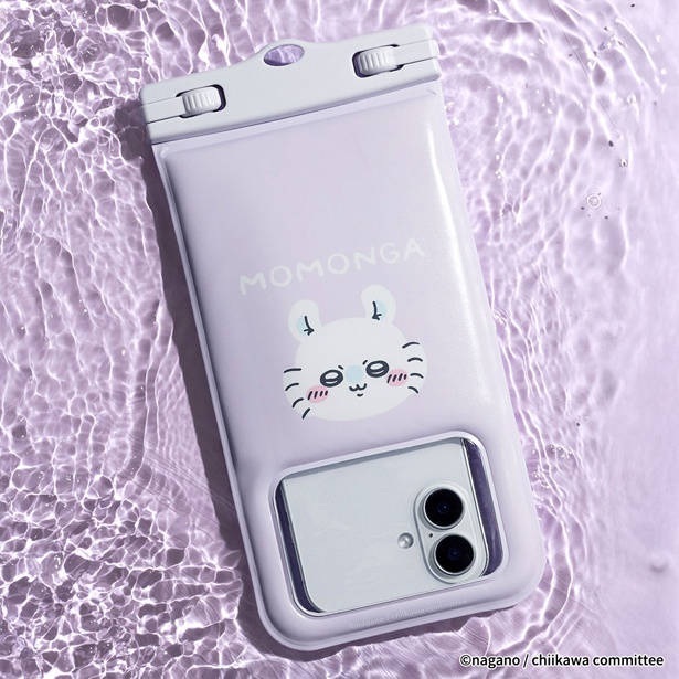 「ちいかわ/DIVAID フローティング防水ケース」(2970円)、「モモンガ/フェイス」デザイン (C)nagano / chiikawa committee