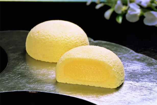 宮城、仙台を代表する菓子「萩の月」は定番人気で安定の味 画像:仙台国際空港ターミナル