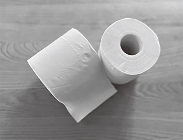 トイレットペーパー：靴の中に詰めて保温・乾燥に （C）タイチョー、みぞぐちともや