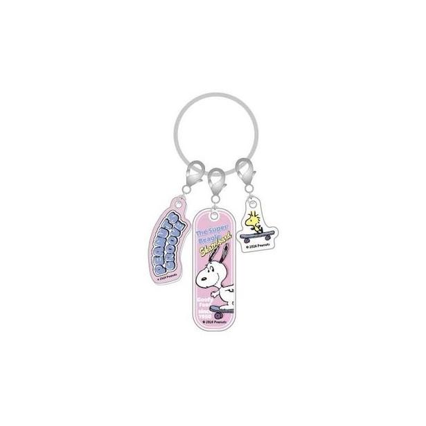 「3連アクリルキーホルダー(ピンク)」(935円)