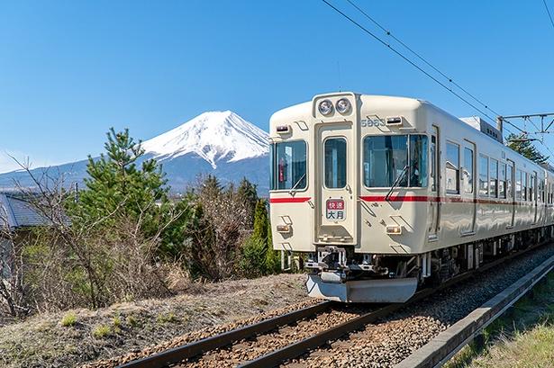 2024年末に引退した富士急行線の車両「1000系1001号編成」がサウナに生まれ変わる