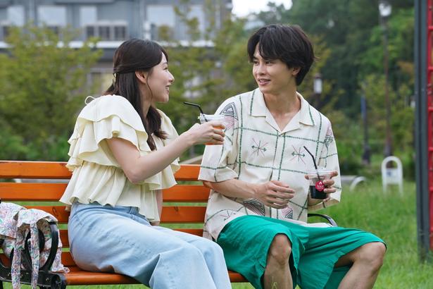莉奈(桜井日奈子)、龍太(草川拓弥)へ公園で逆プロポーズ