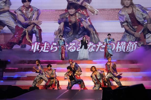 相川七瀬が「夢見る少女じゃいられない」を熱唱